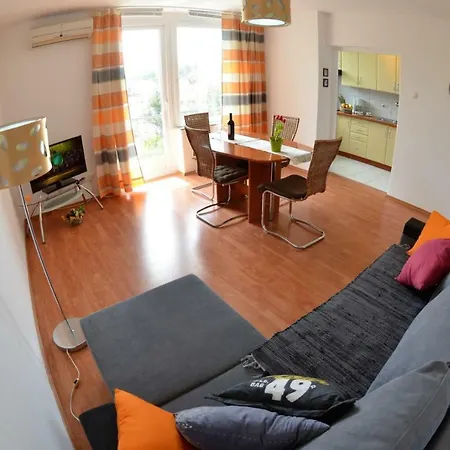 Apartment Zic *